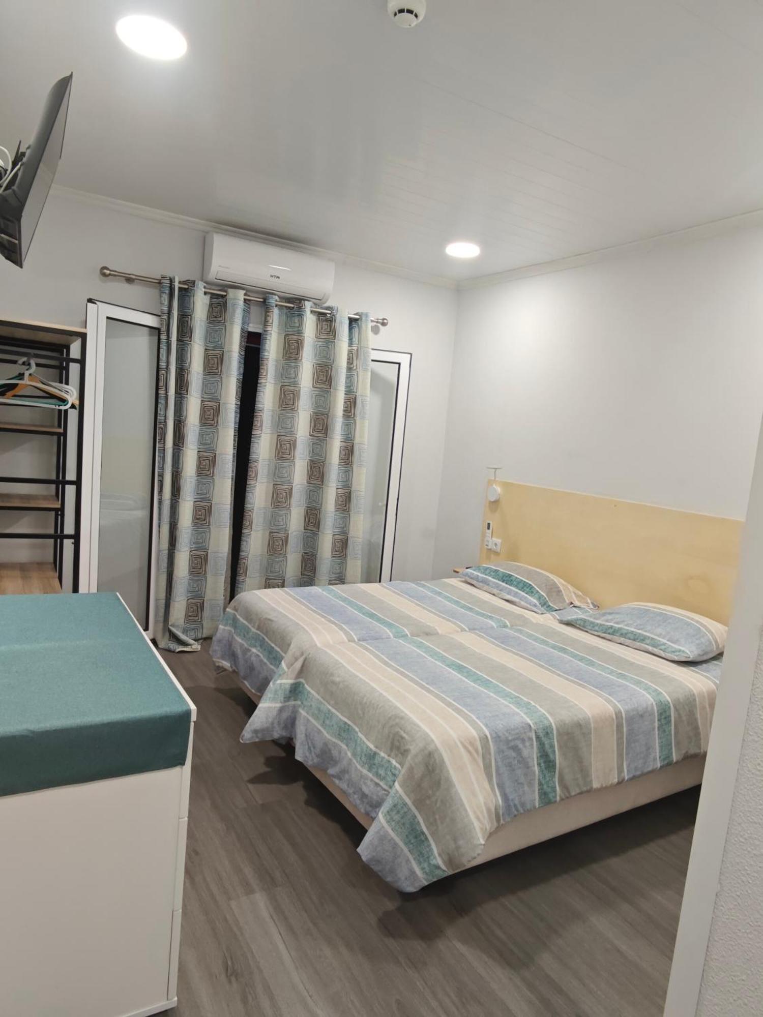 Pensión Residencial Melba 2*